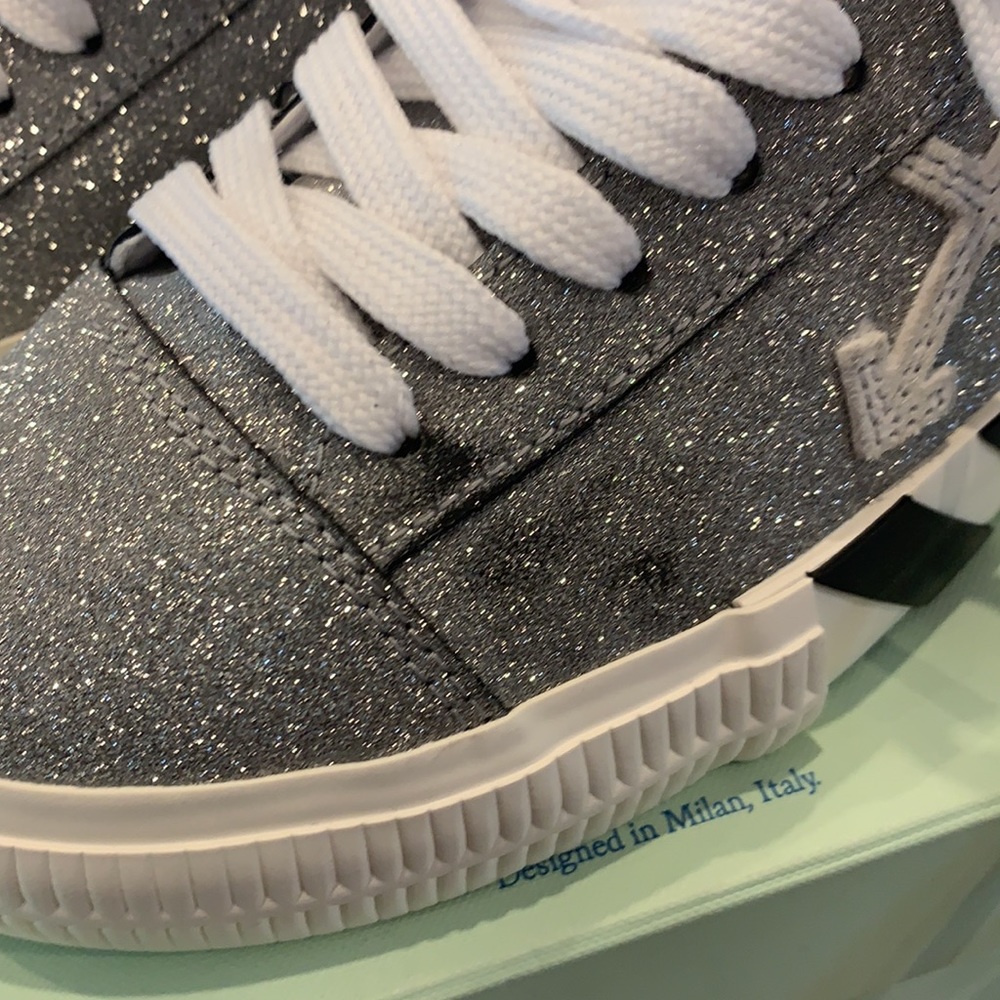 Off-White Sneakers - Picture 3 of 6